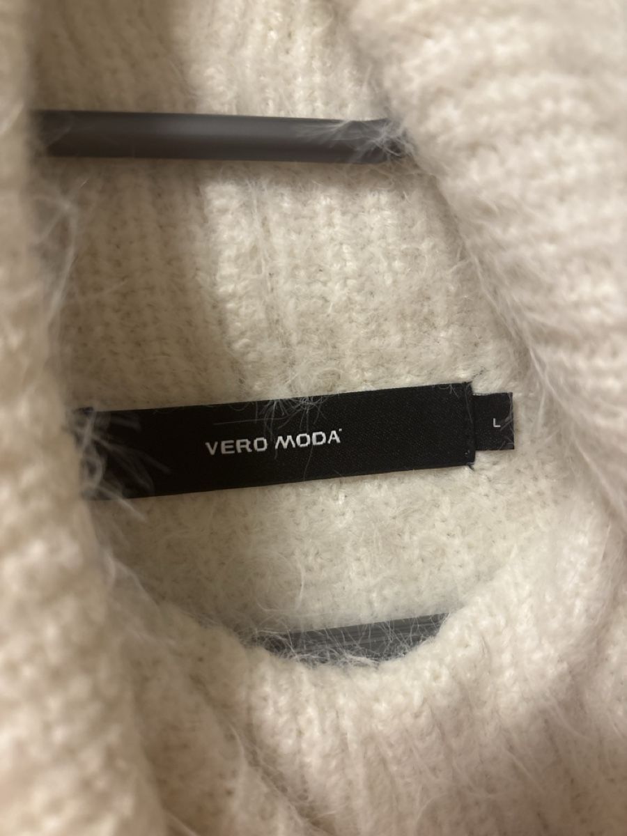 Maglioni & Felpe: Flauschiger Pulli von Vero Moda – Usato da Basel venduto da Mig_Sil04 1