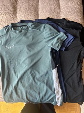 Konvolut 3x Nike Dri Fit Shirts (M)