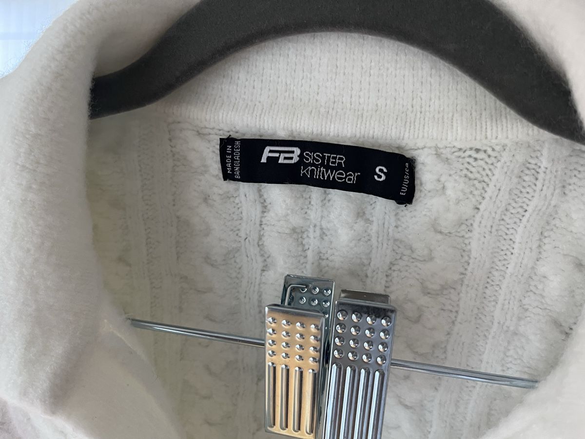 Pullover & Sweatshirts: FB Sister Pullover mit Kragen weiss Gr S  – Gebraucht aus Zürich von nat_yds5 4