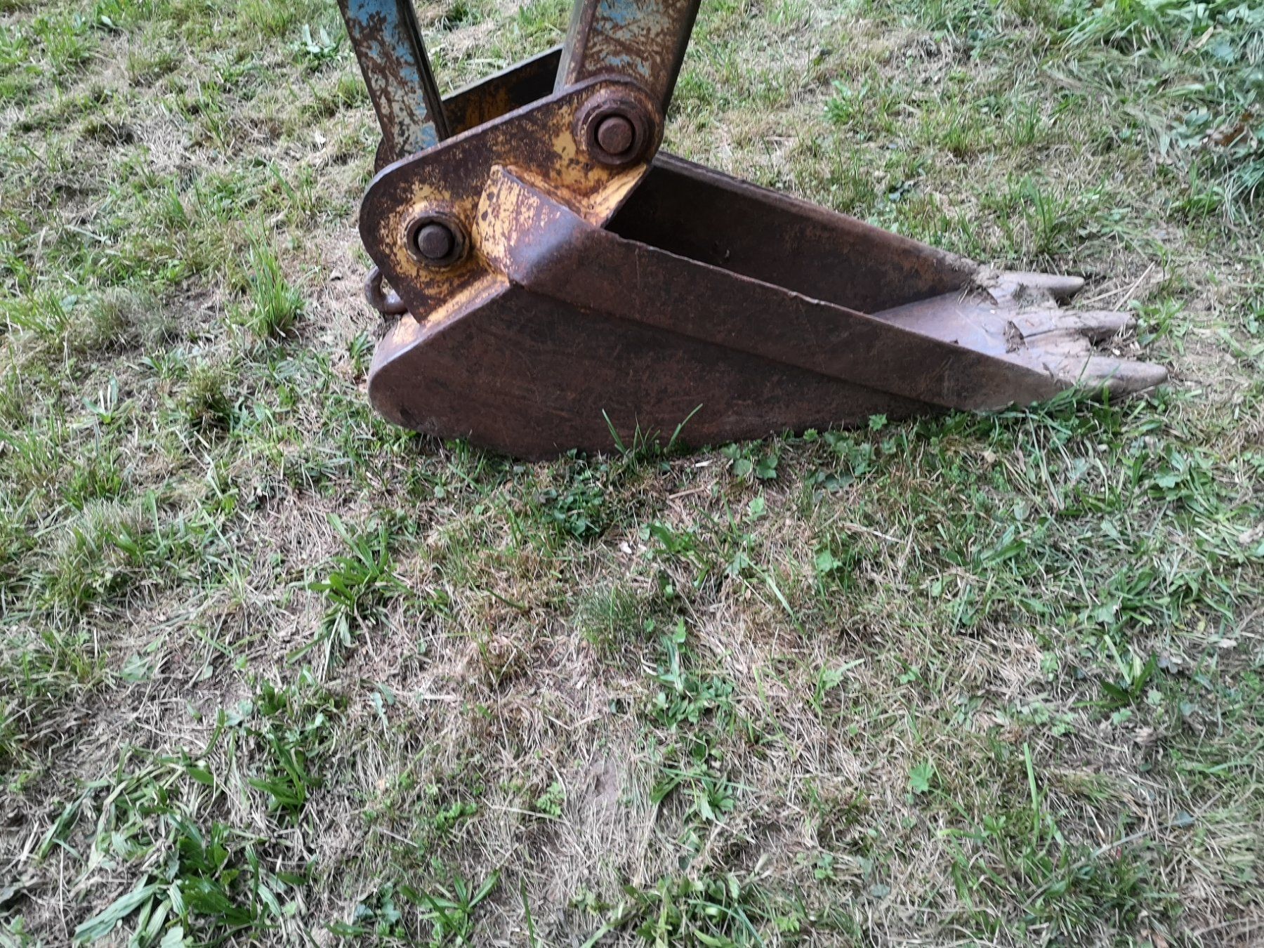 Menzi Muck Escavatori: Menzi Muck 3000EH ab Platz – Difettoso da Conters venduto da Fer_k9f6 5