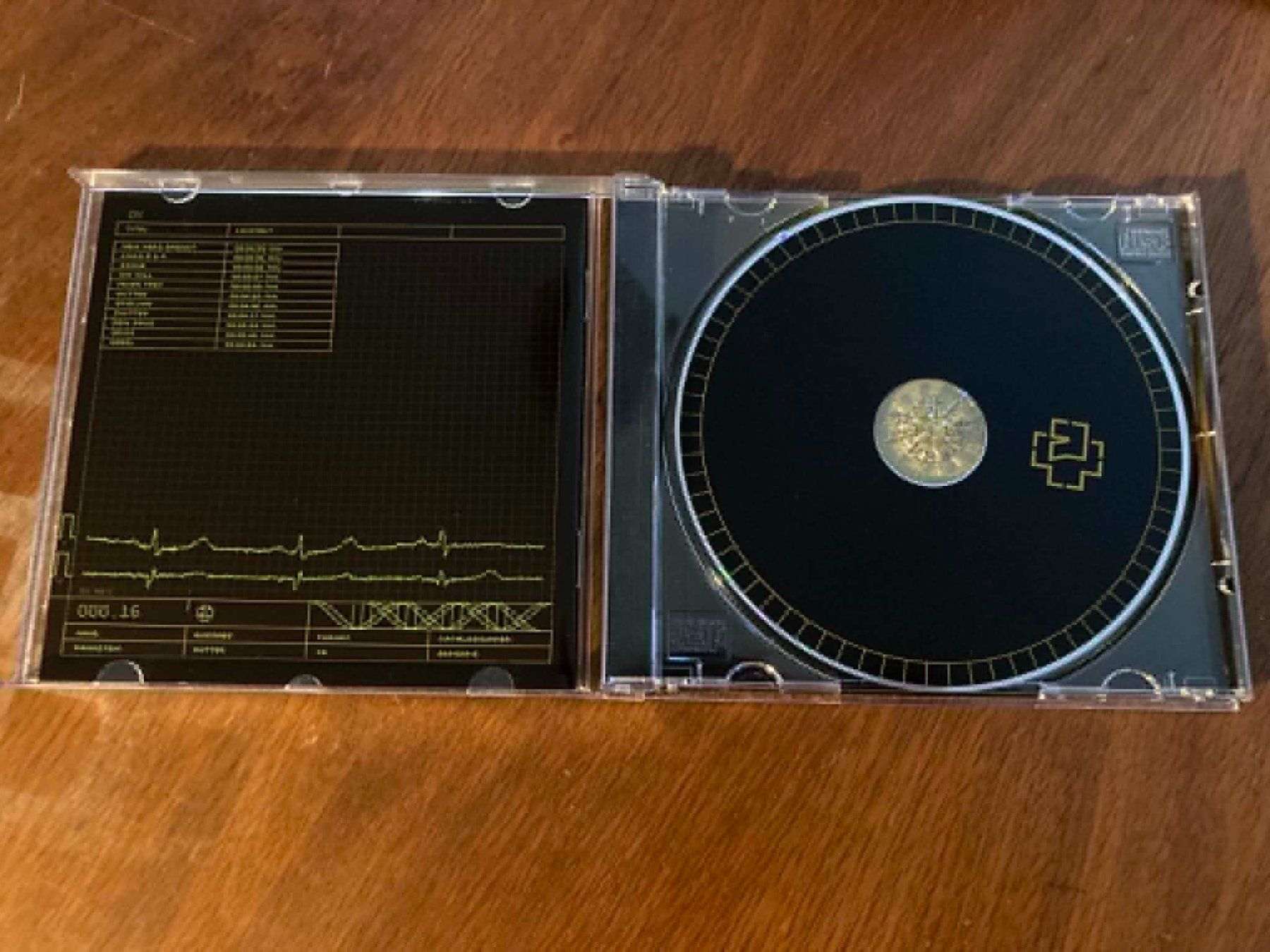 CD: Rammstein - Mutter CD – Usato da Lausanne venduto da sim_bc8q 2