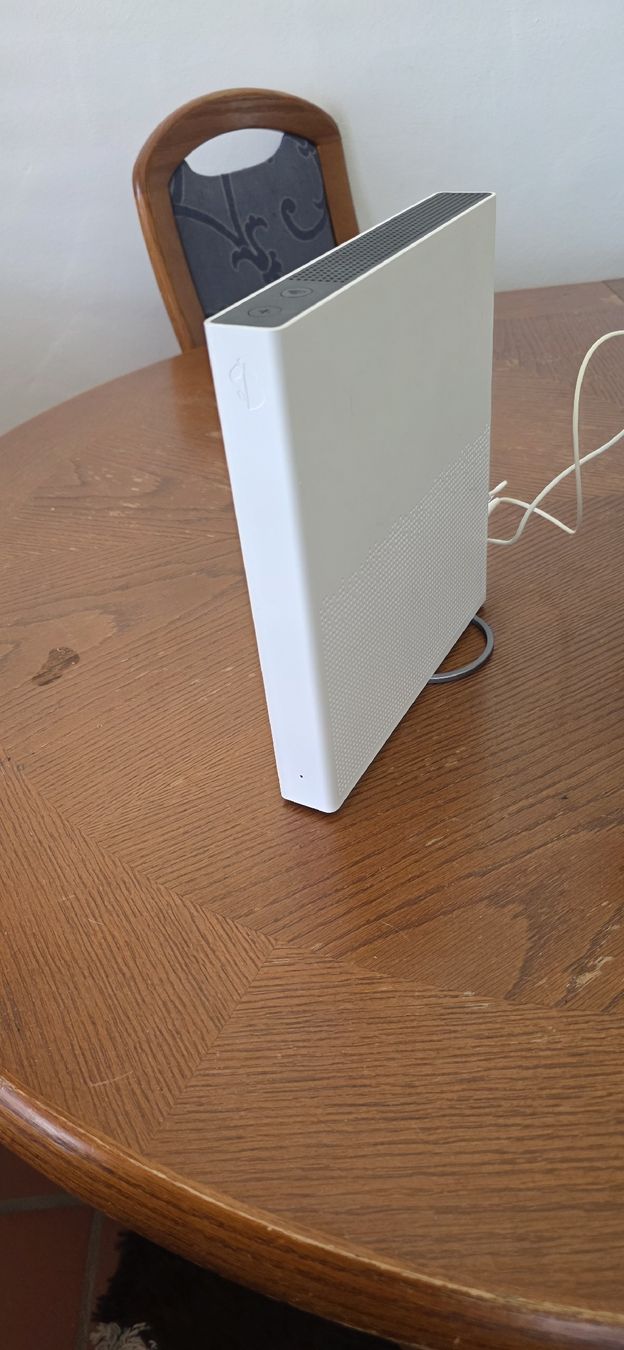 Swisscom Modem & Router: Internet-Box 3 von Swisscom – Usato da Rickenbach b. Wil venduto da tomtomch 1