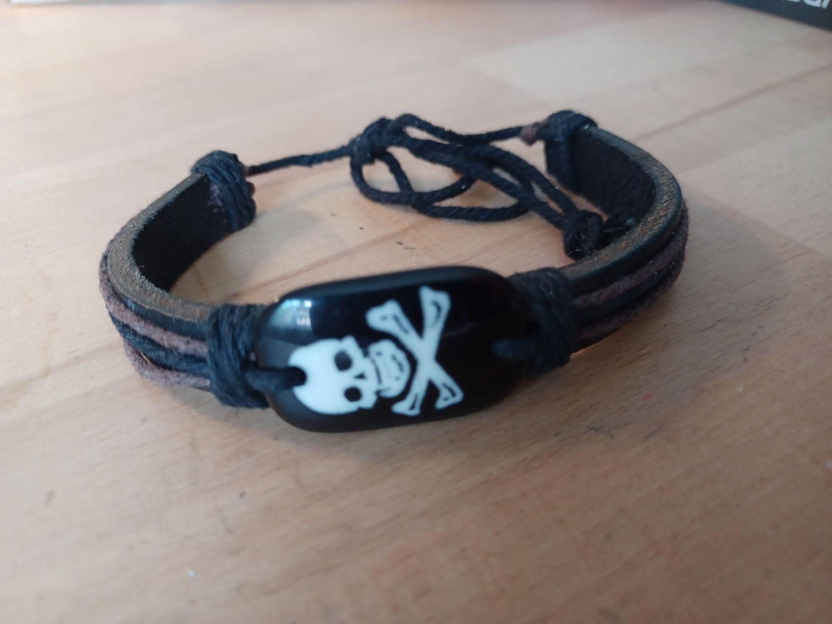 Bracciali & Braccialetti: bracelet cuir – Usato da Soyhières venduto da 5jm_5czl