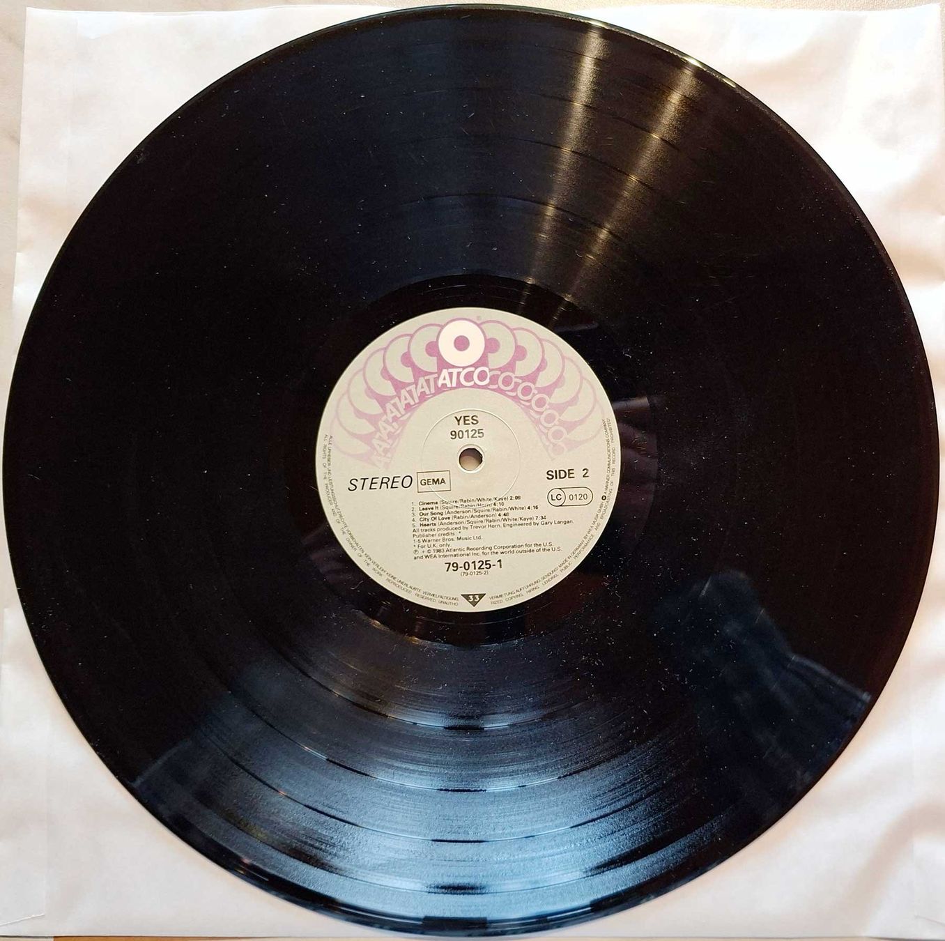 Schallplatten: Yes - 90125 plus Yes 9012 live solos/2 LP's – Neu (gemäss Beschreibung) aus  von  5