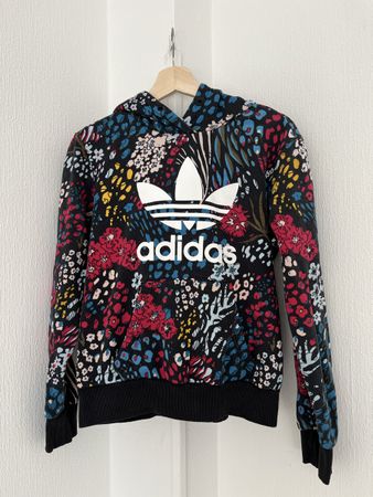  Adidas Hoodie Floral Print, Perfect for Spring! 38
