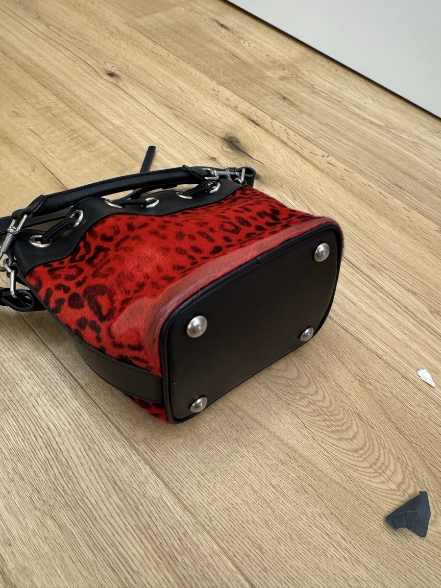 Saint Laurent Sacs femmes: Sac Emmanuelle de Saint Laurent  – D'occasion à Puplinge par Cechth 3