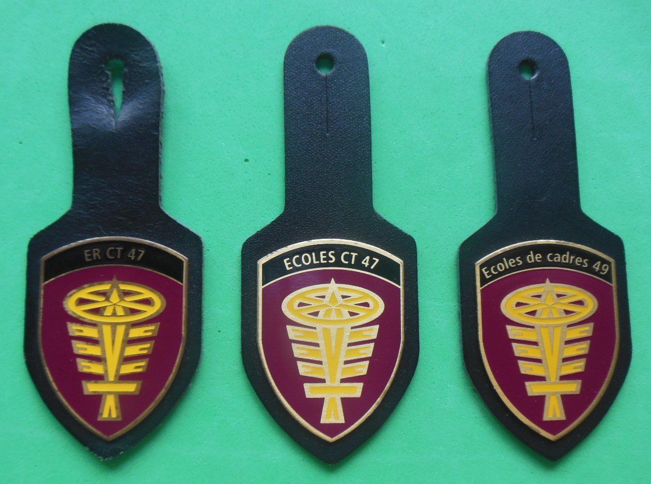Schweizer Armee Placchette & Badge: Pucelle – Usato da Zwillikon venduto da Boban69