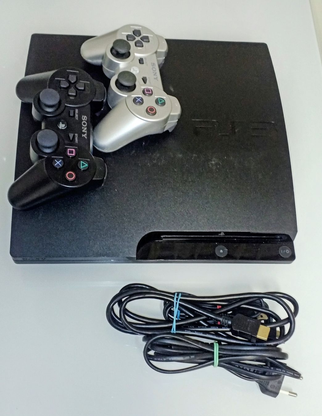 Sony Console: Sony Playstation 3 mit 25 spielen – Usato da Ettingen venduto da Rubbl