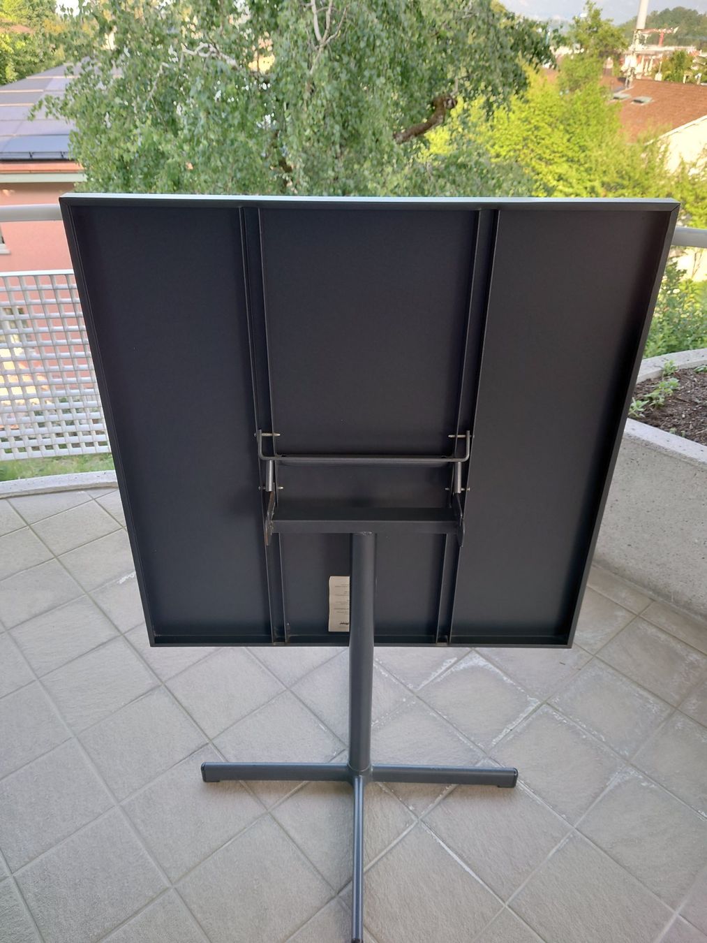 Schaffner Tavoli: Gartentisch Schaffner 80 x 80 – Usato da Luzern venduto da MR1973 5