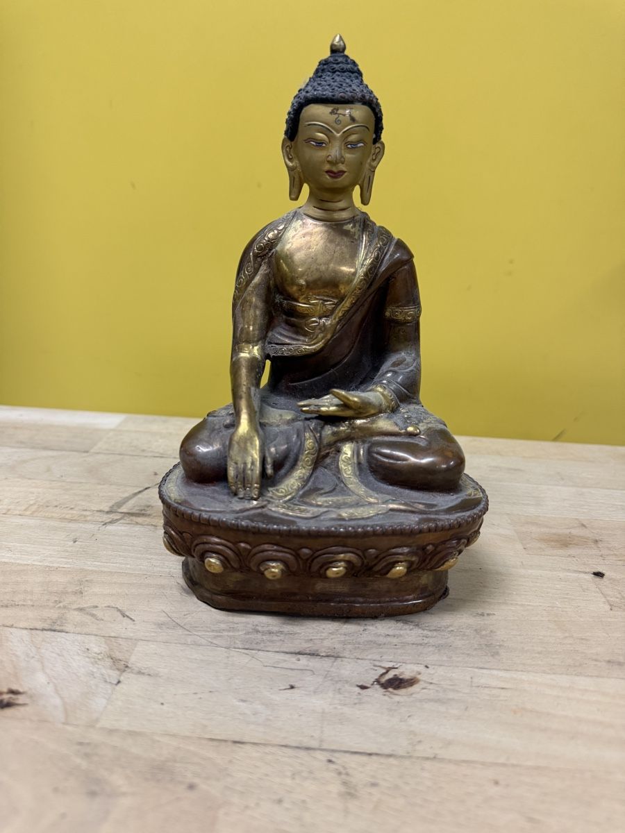 Statuette: Buddha Figur Messing Sitzend mit Sockel antik – Usato da Strengelbach venduto da RaenAntikDesign 1