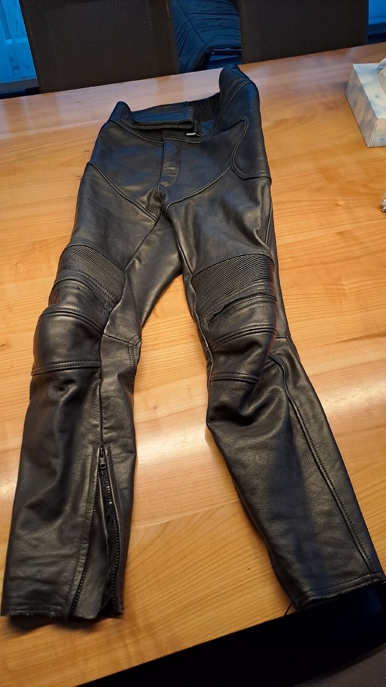 Hosen: Motorad Lederhose Gr.48 – Neu (gemäss Beschreibung) aus Schattdorf von quota1000