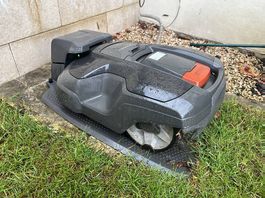 Rasenroboter 