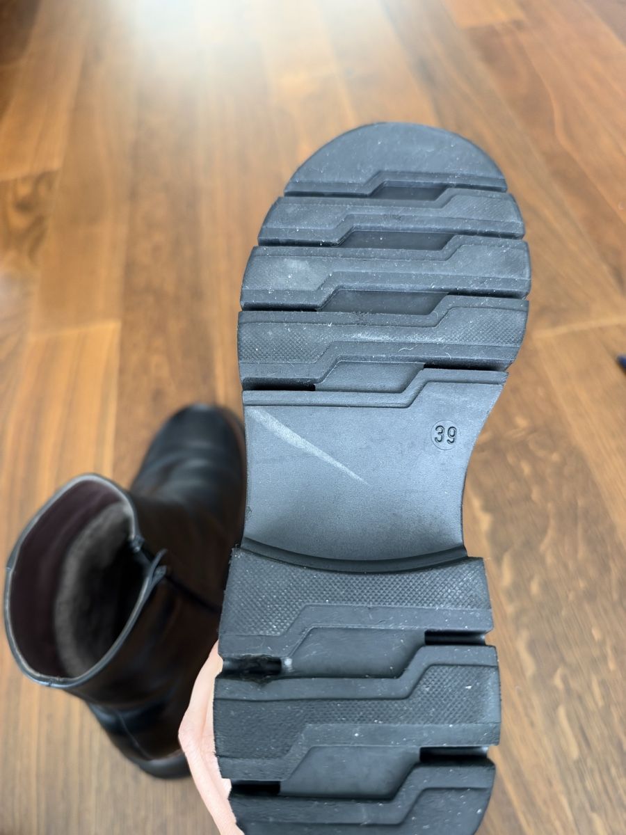 Scarpe da donna: Winterstiefel mit Lammfell von Day – Usato da Dübendorf venduto da suv_7dsx 8