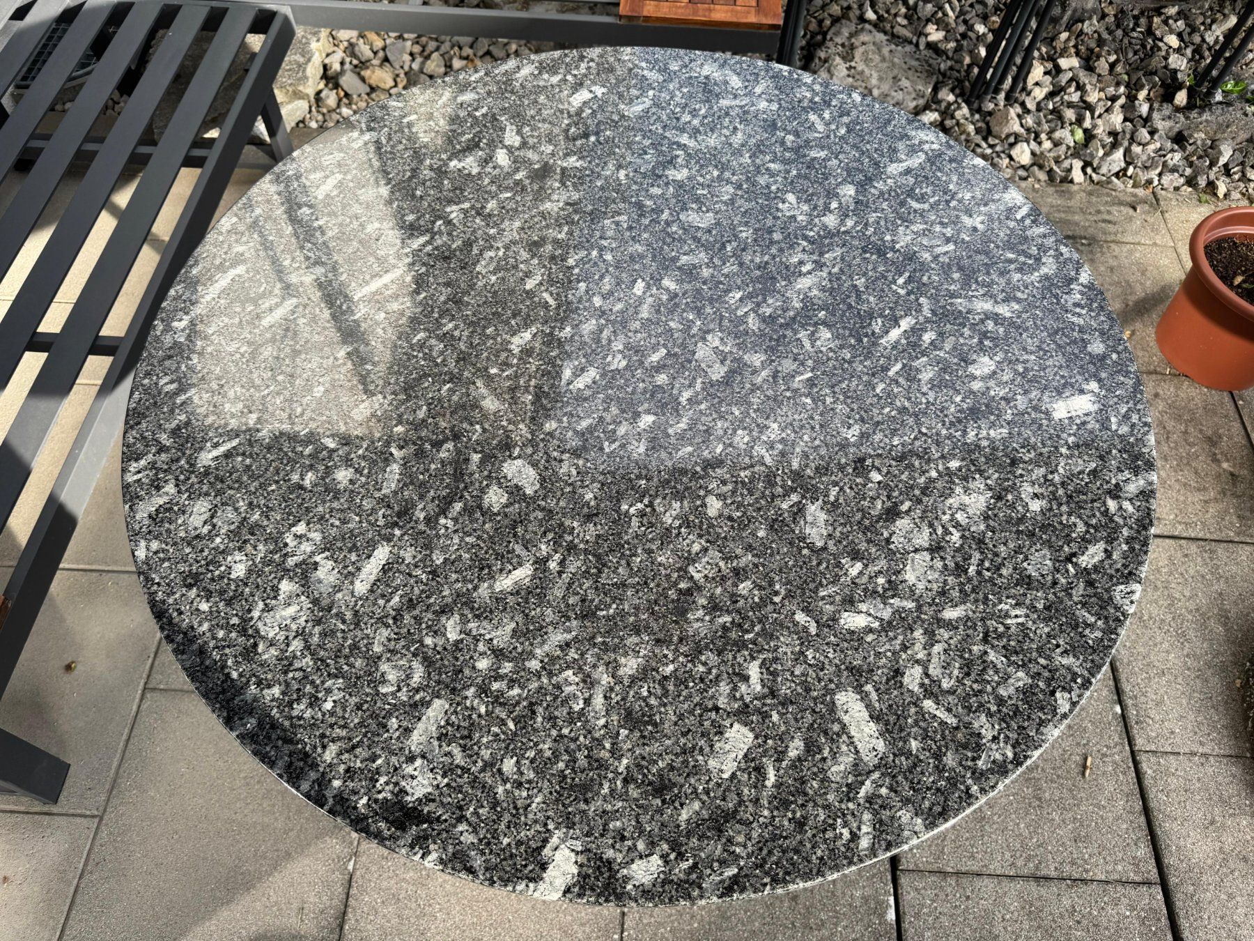 Tische: Granittisch rund – Gebraucht aus Lohn-Ammannsegg von Laluna16 3