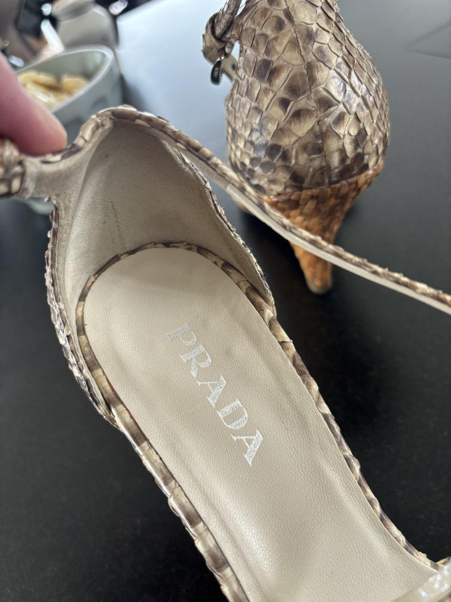 Damenschuhe: Authentic Prada Pumps – Gebraucht aus Buchrain von Mr.Kim 5