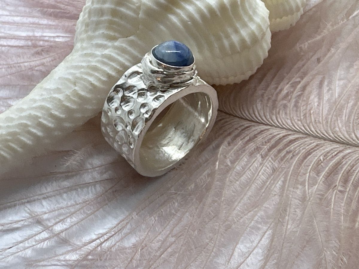 Anelli: Ring 999 Handmade mit Kyanit – Nuovo e nell'imballaggio originale da Niederglatt ZH venduto da Silberschmuck-design