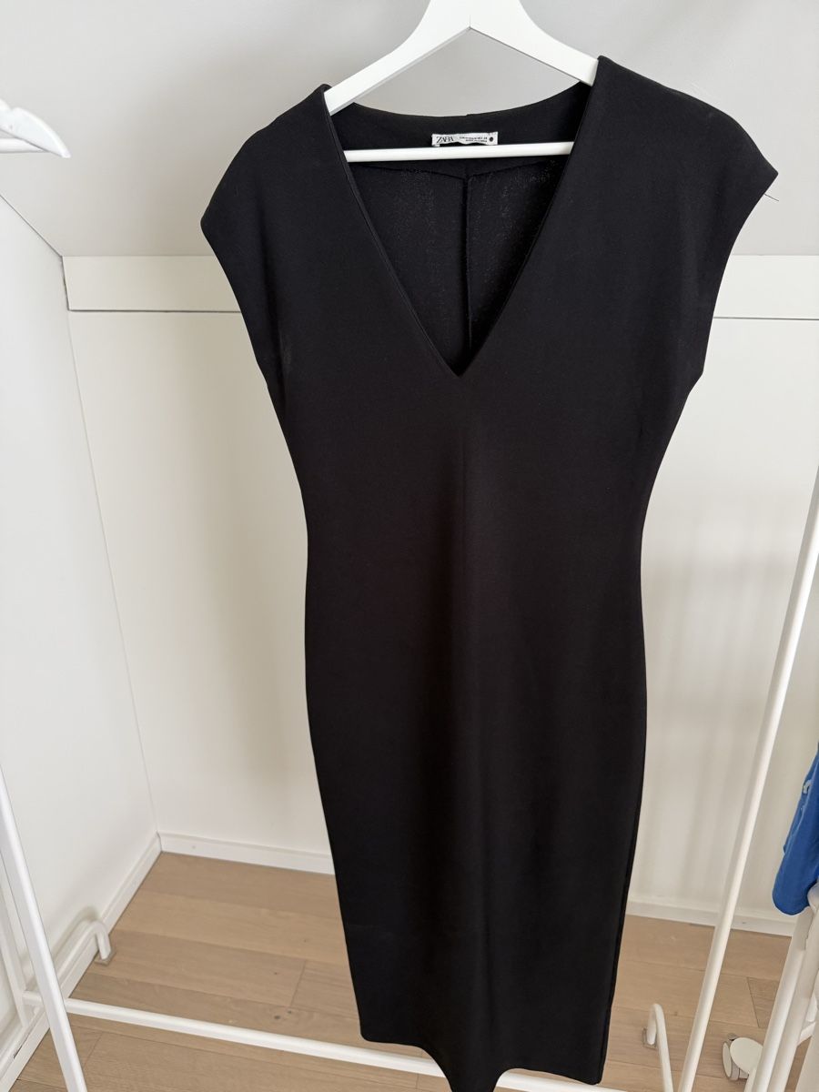 Zara Vestiti: Schickes, elegantes, schwarzes Kleid,  – Usato da Weisslingen venduto da Oppa80