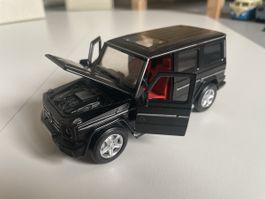 Mercedes-Benz G-Klasse Modellauto schwarz guter Zustand