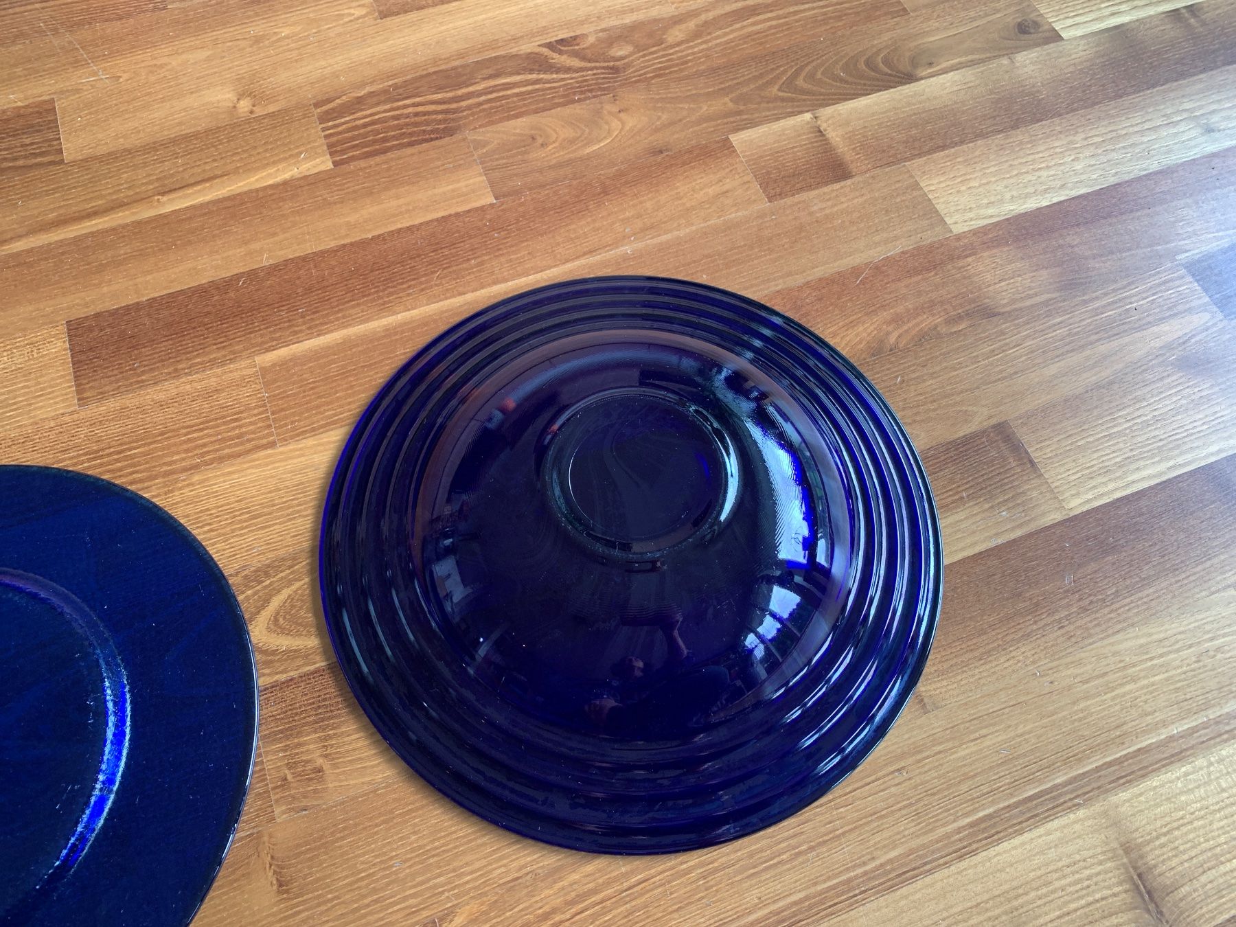 Schalen: Glas-Schale und Servierteller aus blauem Glas – Gebraucht aus Edlibach von RUW19 5