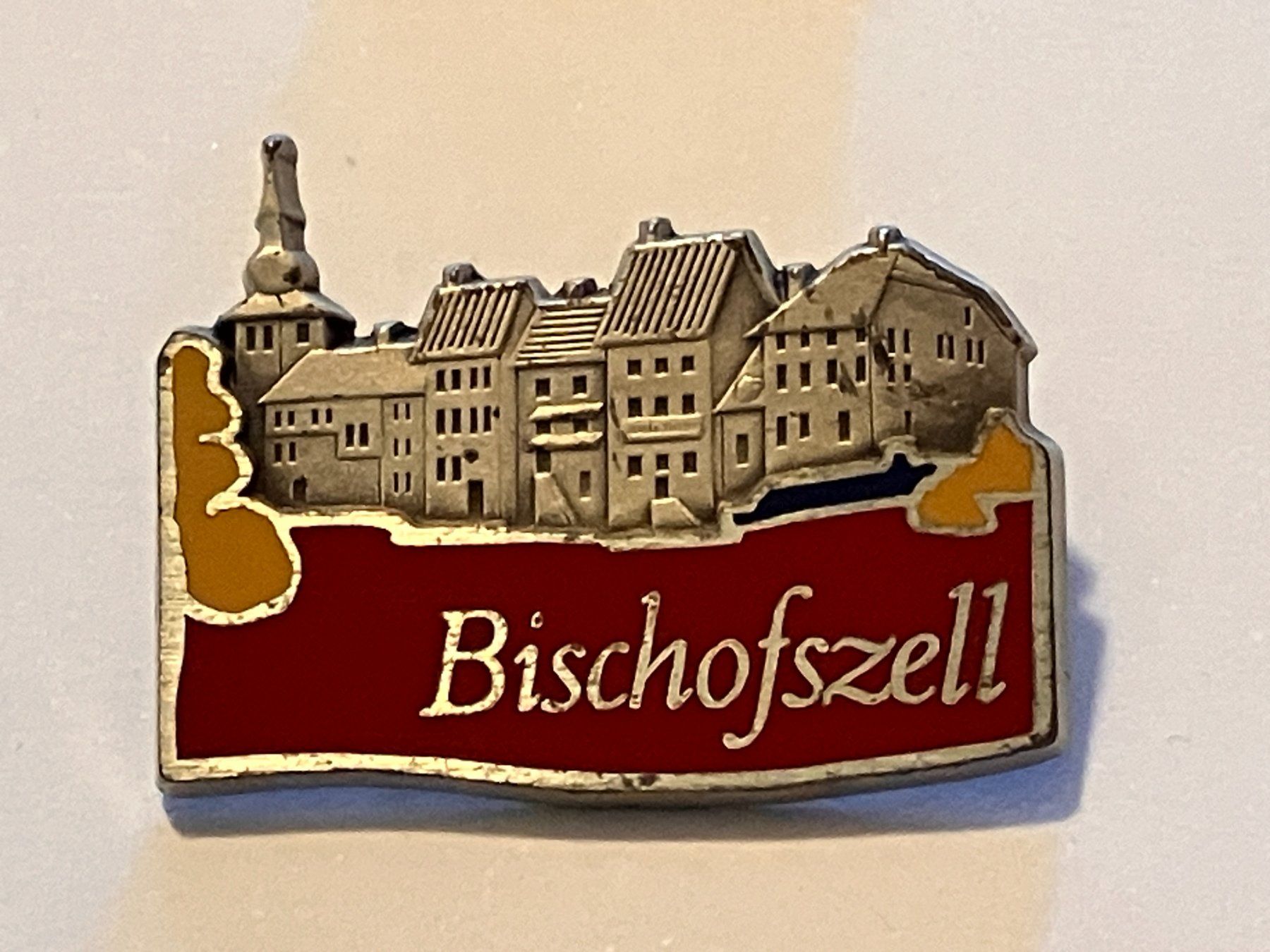 Placchette & Badge: 1 Pin Bischofszell – Usato da Basel venduto da djwwpp