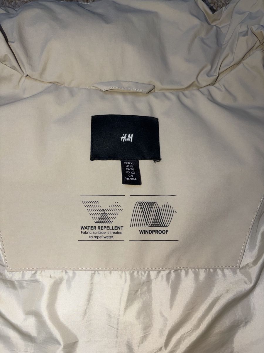 H&M Gilet & Giacche: Wind/Wasserdichtes Puffer Gilet – Usato da Visperterminen venduto da lgresell 2