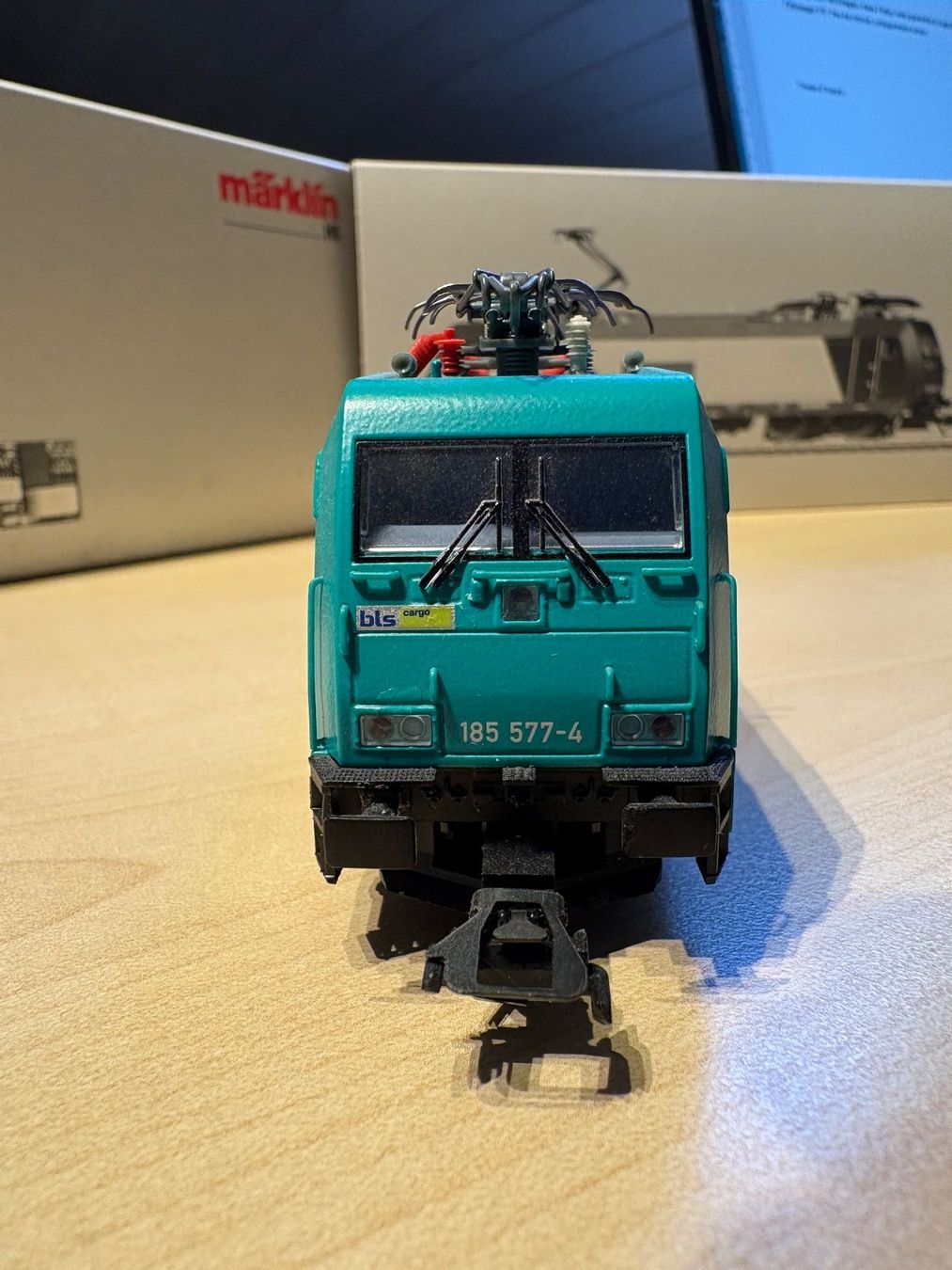 Märklin Trains électriques: Maerklin 36601 BLS 485 – Neuf avec emballage d'origine à Corcelles Payerne par Pierre66 2