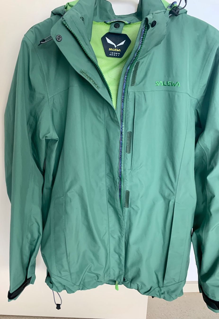 Salewa Giacche: Wanderjacke Salewa GORE TEX NEU S – Nuovo e nell'imballaggio originale da Zürich venduto da Jaskam 2