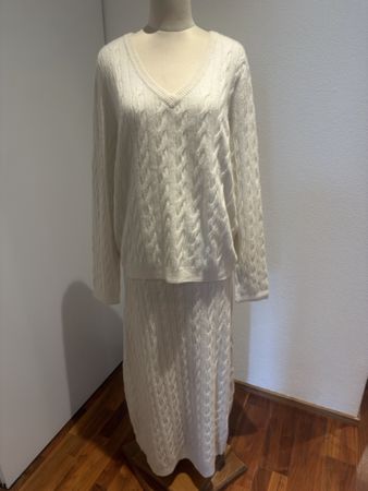 Cashmere Set Pullover mit Jupe ‚Lisa Yang‘ Grösse 1 (S/M)