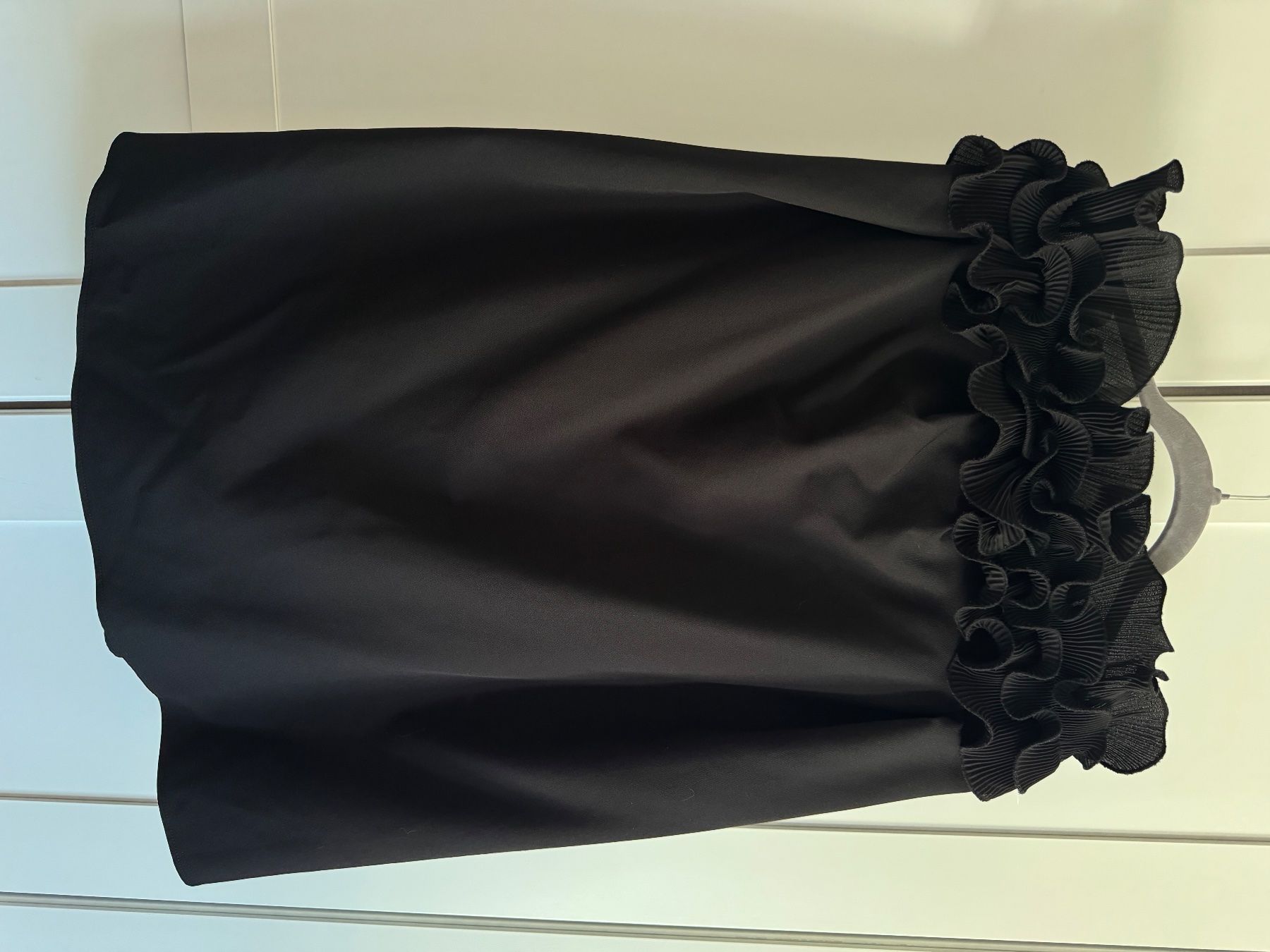 Robes: Schwarzes trägerloses Kleid – D'occasion à Tägerwilen par wik_f6d9 1