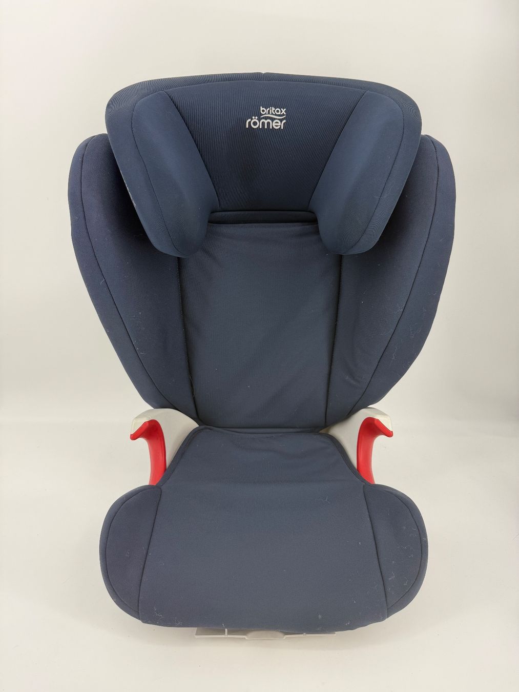 Britax Römer Seggiolini per auto: Britax Römer Kindersitz Autositz 15-36Kg – Usato da Auenstein venduto da moin.