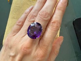 20 CT Amethyst Silver Ring sz 52, new