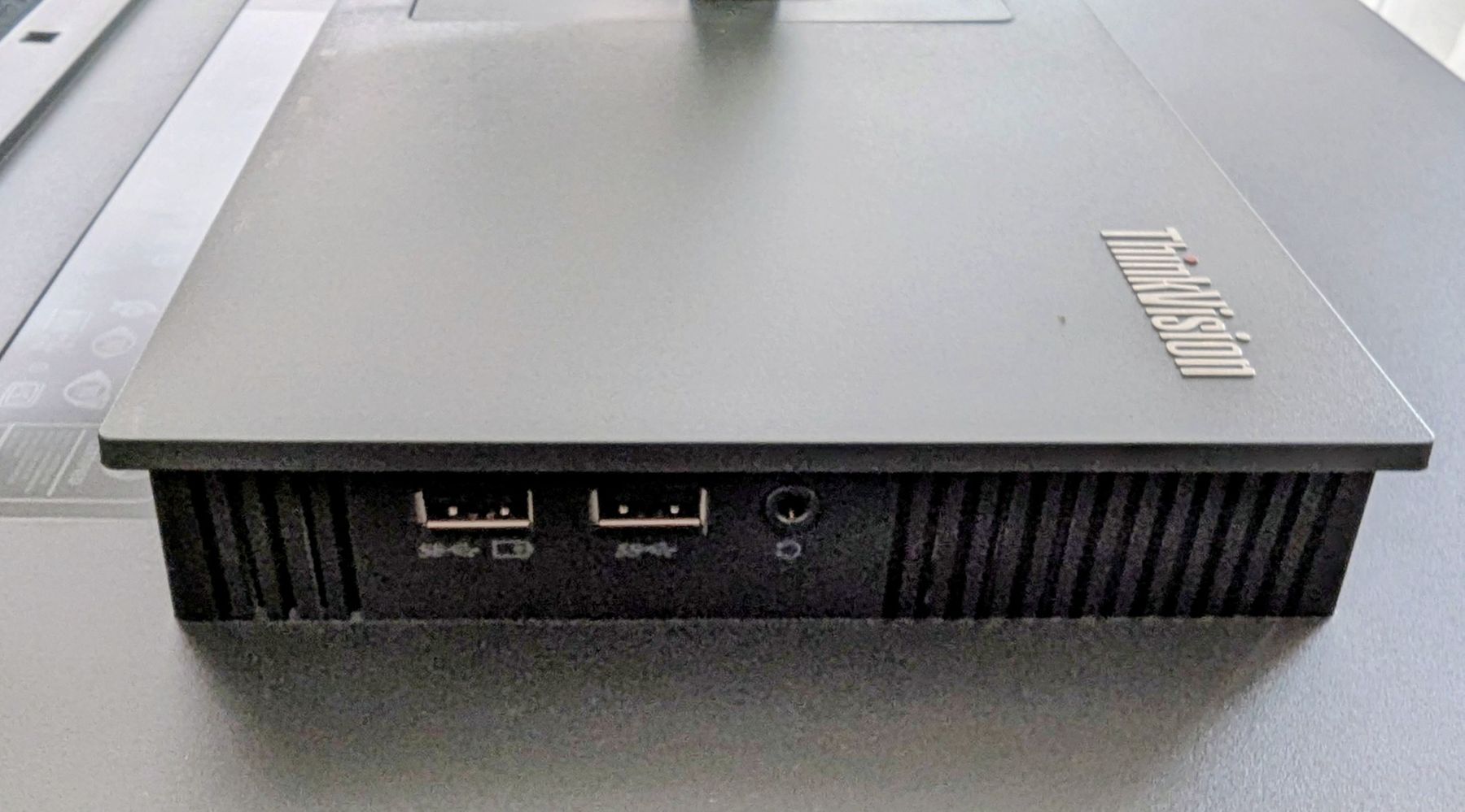 Lenovo Monitor: LENOVO ThinkVision P27Q-20 27"" – Usato da Arth venduto da Chuflay 1