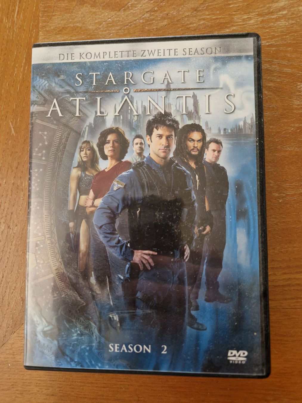 Tutti i DVDs: Stargate Atlantis Staffel 2 Uncut – Usato da Neunkirch venduto da olihoernli