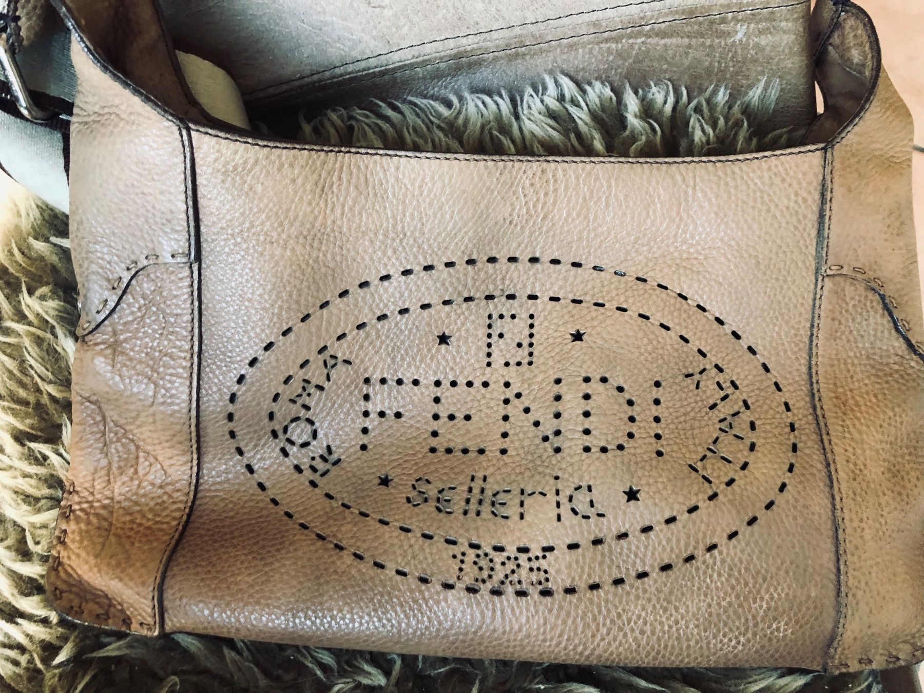 Fendi Taschen für Damen: Fendi Tasche – Gebraucht aus Jona von Balticwomen 4