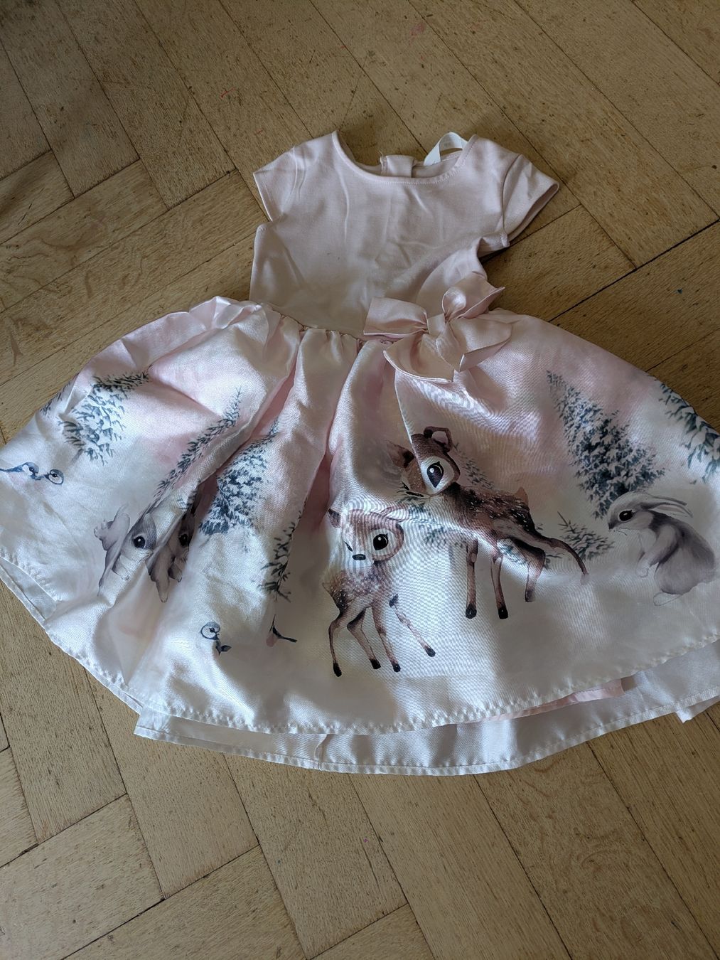 Lotti & Set di vestiti: Kleiderpaket Mädchen, mit 2 Röckli, Gr. 122/128 – Usato da Zürich venduto da andh 2