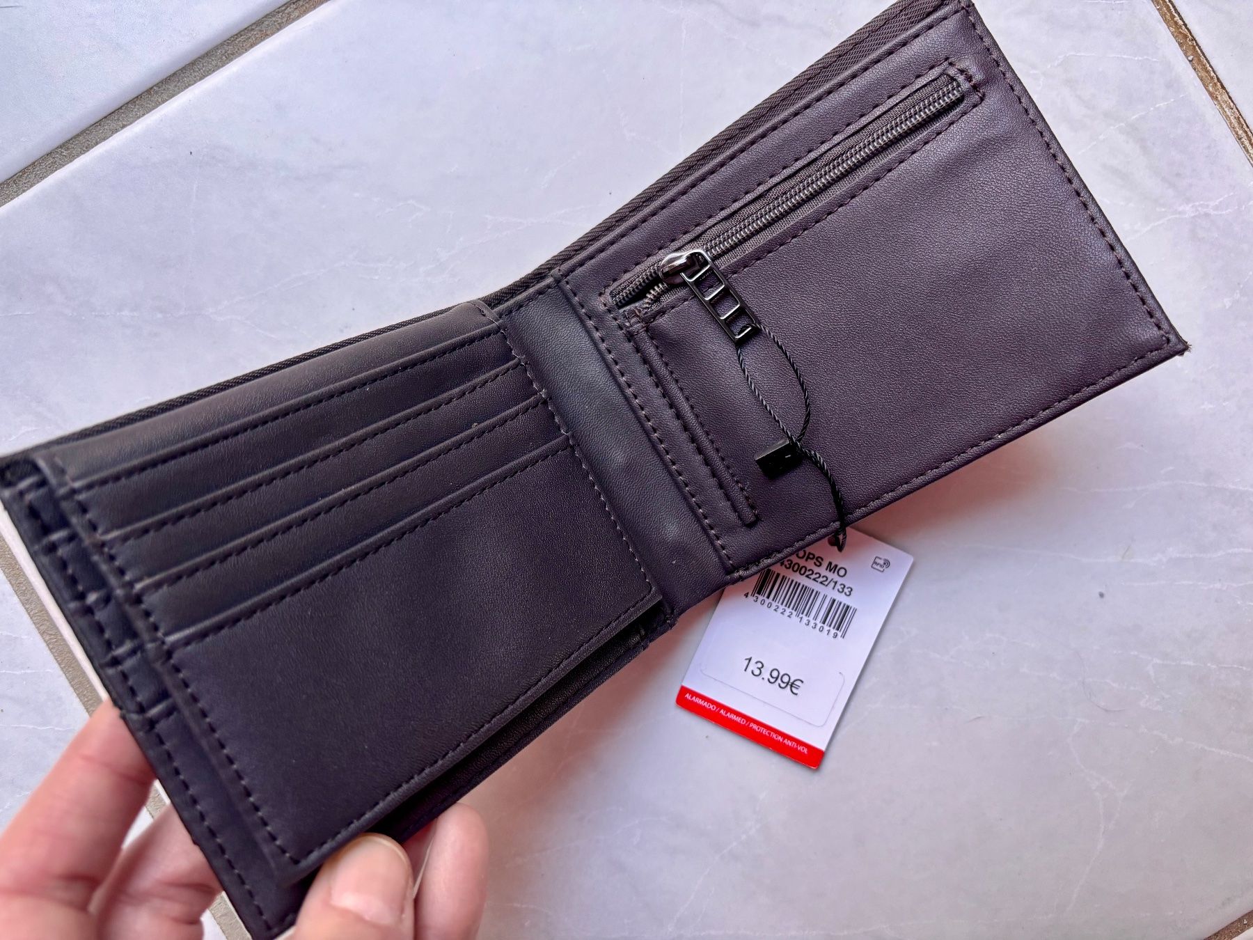 Portafogli: Misako brown wallet New – Nuovo e nell'imballaggio originale da Füllinsdorf venduto da MaiiaM 1