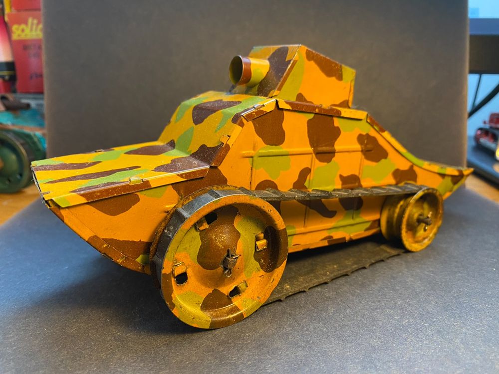 Figurine Ancienne Char Renault FT 17 Camouflé, Plâtre, 8.5cm, France