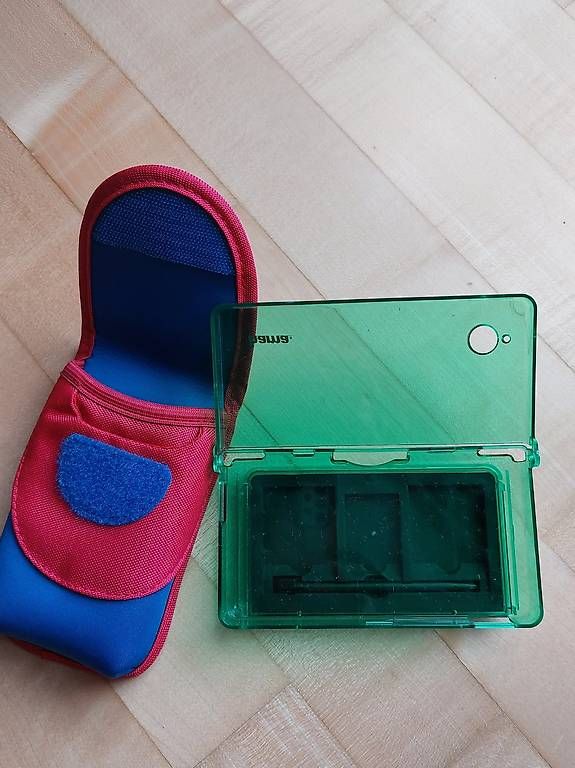 Nintendo Schutzhüllen: Nintendo DS Hüllen, Super Mario – Gebraucht aus Flaach von nad_xpb7 1