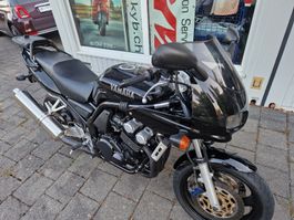 Yamaha FZ 600 schwarz