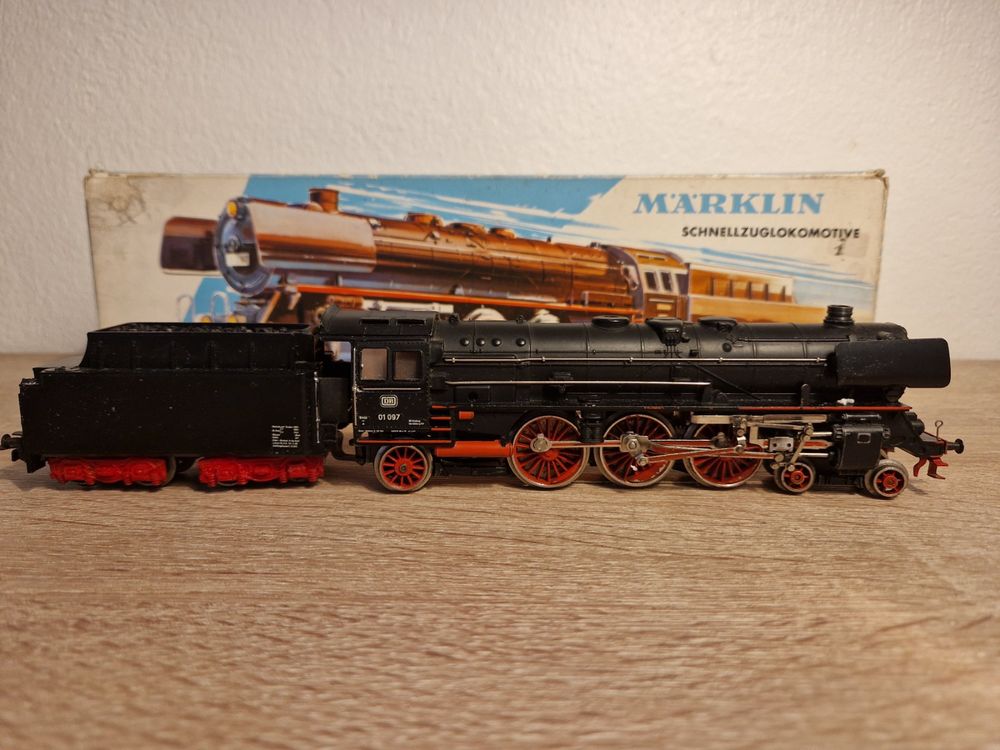② Märklin H0 - 3048 - Locomotive à vapeur avec tender (1