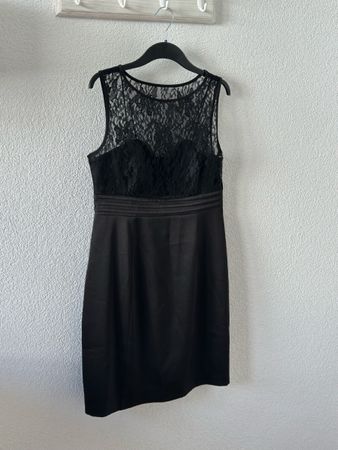 Elegantes Kleid schwarz mit Spitze Gr. L