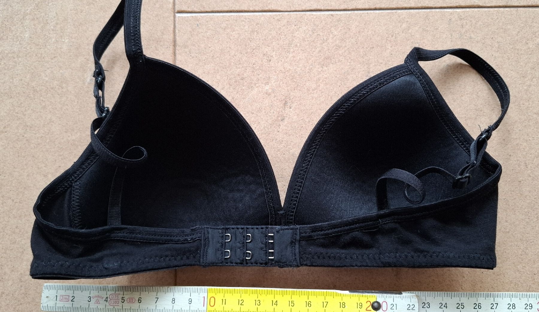 Altra biancheria intima: BH schwarz ca.  65A siehe Abmessung auf Bild – Usato da Thun venduto da lede 1