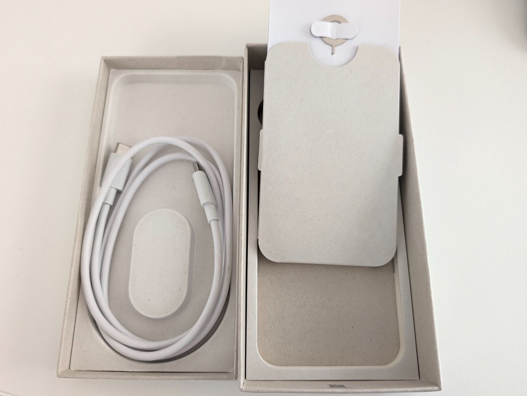 Google Telefoni cellulari / Smartphones: Google Pixel 9 Pro - 256GB - Obsidian – Usato da Reichenburg venduto da mabach04 4