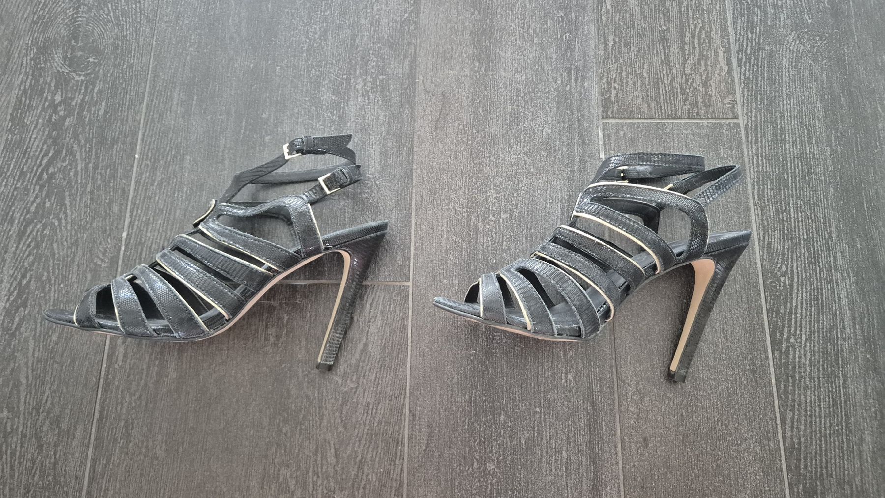 André Scarpe da donna: André black sandals high heels 38 – Usato da Wallisellen venduto da Camcha 2