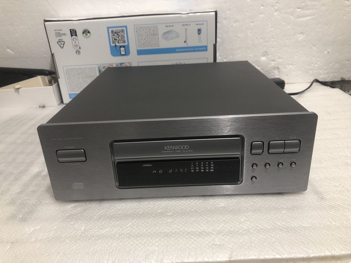 Sistemi audio & multimediali: Cd player midi format mit optical out – Usato da Biel-Bienne venduto da alos07