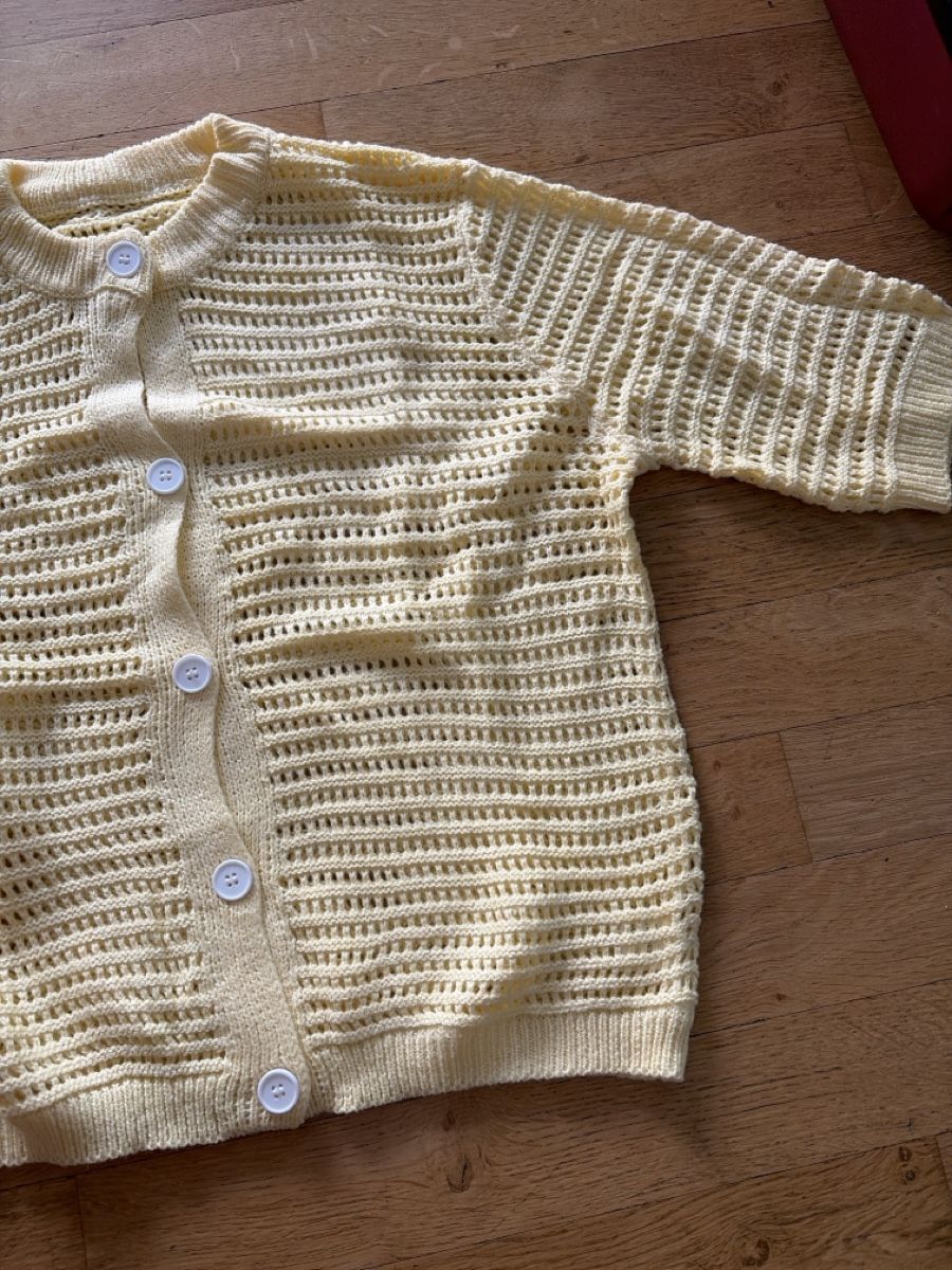 Gilet & Giacche senza maniche: Cardigan jaune tricoté taille M  – Nuovo (secondo la descrizione) da Martigny venduto da O96 1