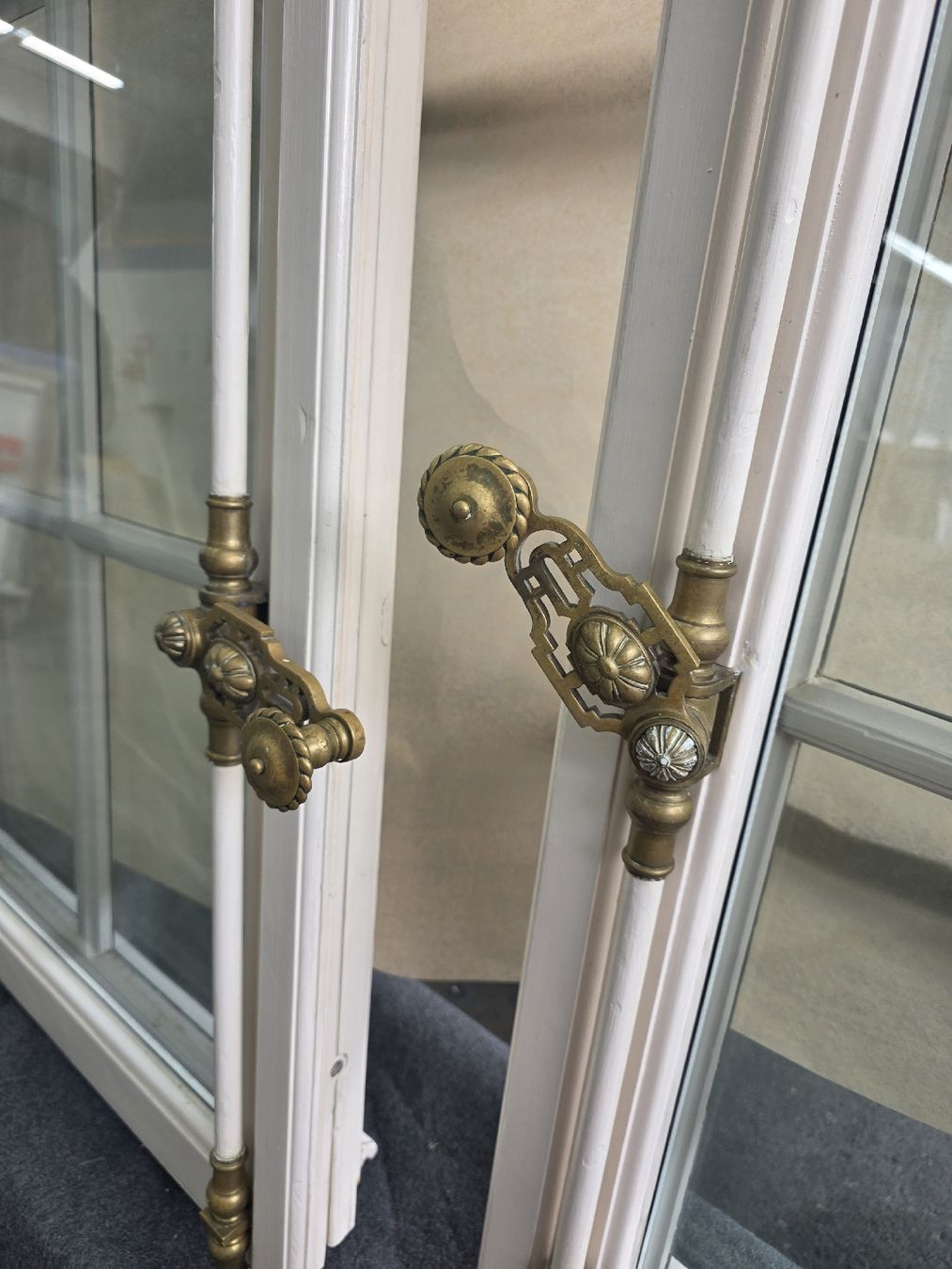 Finestre: Fenster Schweizernationalbank Bern – Usato da spiez venduto da kernen82 4
