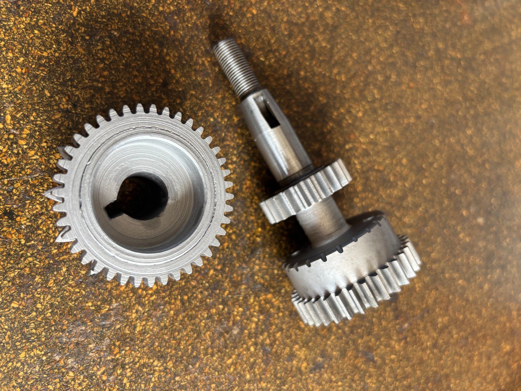 Zahnräder: Zender Teile – Gebraucht aus Möriken AG von mechanic6365