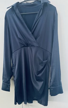 Elegantes, neues, blaues Satin   Minikleid, Grösse M