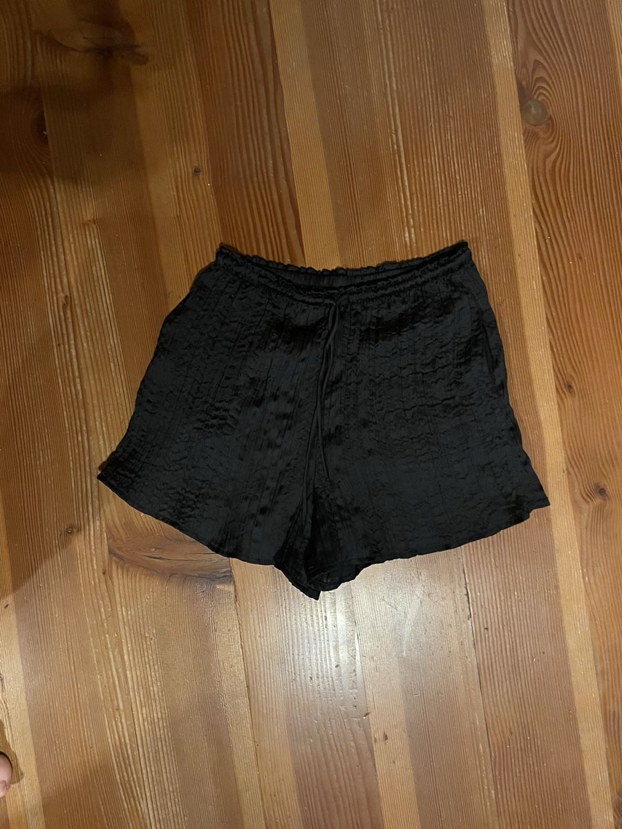 Pantalons: Hose kurz – D'occasion à Reisiswil par .aelis.